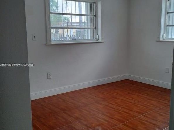 3121 NW 103rd St, Miami FL 33147