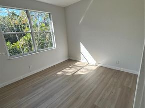 4946 SW 38th Way, Hollywood FL 33312