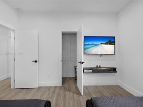 121 NW 53rd St, Miami FL 33127