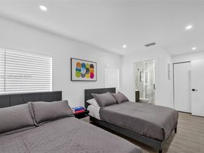 121 NW 53rd St, Miami FL 33127