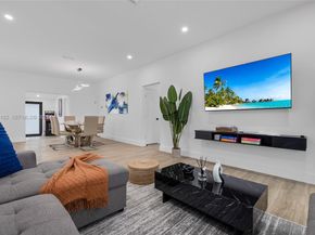 121 NW 53rd St, Miami FL 33127