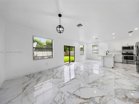268 NE 210th Way, Miami FL 33179