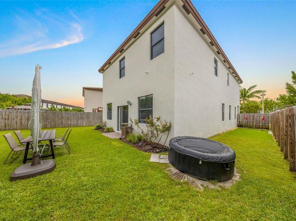 268 NE 210th Way, Miami FL 33179