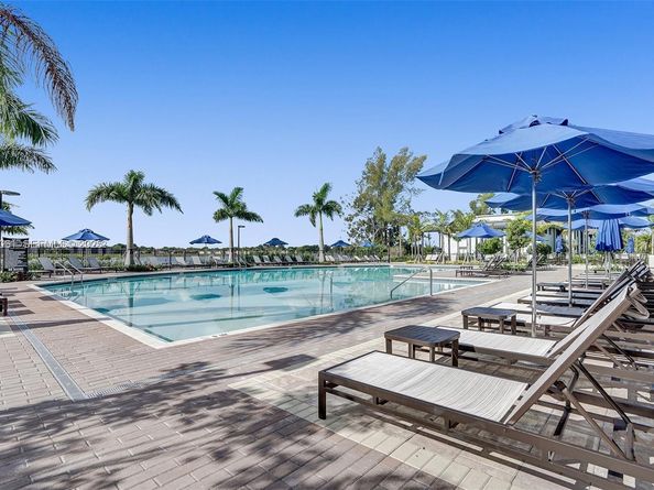 268 NE 210th Way, Miami FL 33179