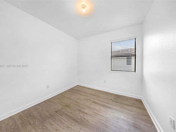 268 NE 210th Way, Miami FL 33179