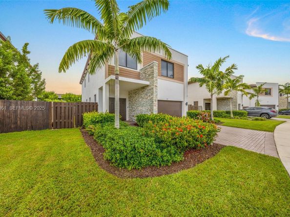 268 NE 210th Way, Miami FL 33179