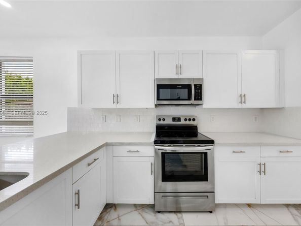 268 NE 210th Way, Miami FL 33179