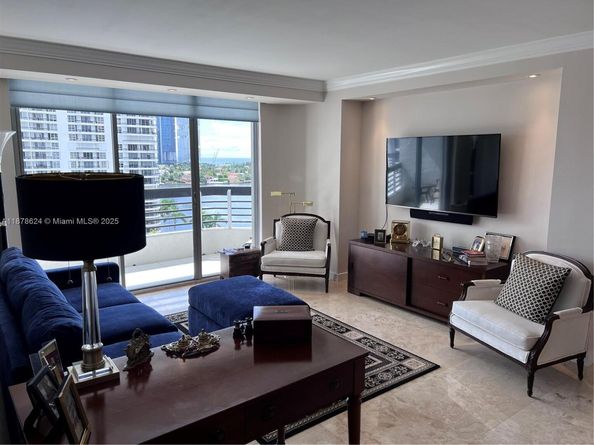 3530 Mystic Pointe Dr 1212, Aventura FL 33180