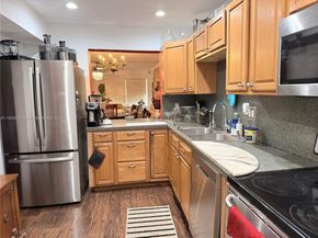 215 SE 3rd Ave 102C, Hallandale Beach FL 33009