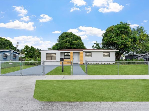 8501 NW 31st Ave, Miami FL 33147