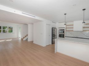 854 SE 12 ct 8, Fort Lauderdale FL 33316