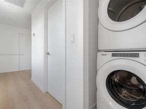 854 SE 12 ct 8, Fort Lauderdale FL 33316