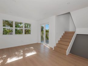 854 SE 12 ct 8, Fort Lauderdale FL 33316