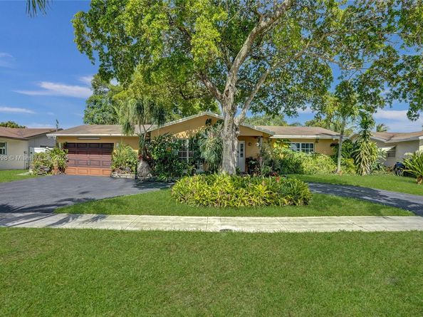 520 SW 62nd Ave, Margate FL 33068