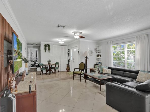 520 SW 62nd Ave, Margate FL 33068