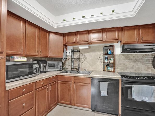 520 SW 62nd Ave, Margate FL 33068