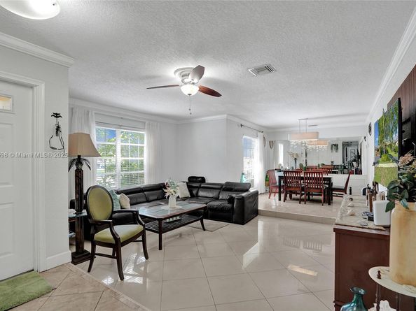 520 SW 62nd Ave, Margate FL 33068