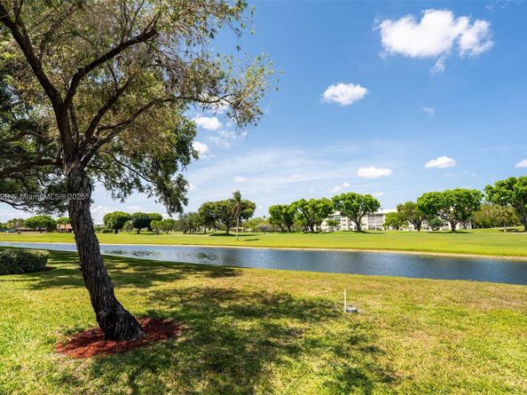 1101 SW 128th Ter 209C, Pembroke Pines FL 33027