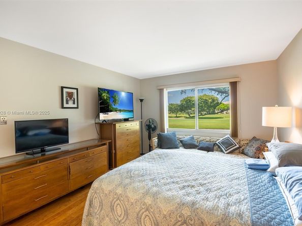 1101 SW 128th Ter 209C, Pembroke Pines FL 33027
