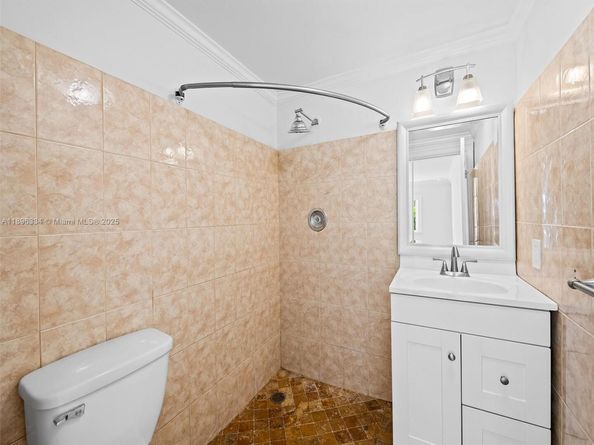 4812 NE 23rd Ave 2, Fort Lauderdale FL 33308