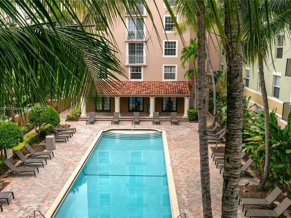 1900 Van Buren St 317B, Hollywood FL 33020