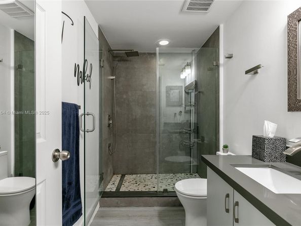 1900 Van Buren St 317B, Hollywood FL 33020