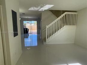 7317 NW 174th Ter 102, Hialeah FL 33015