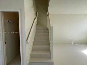 7317 NW 174th Ter 102, Hialeah FL 33015