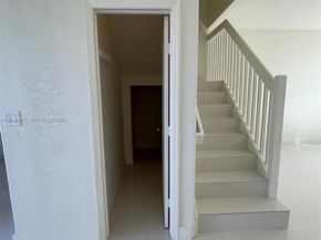 7317 NW 174th Ter 102, Hialeah FL 33015