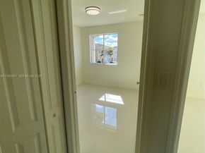 7317 NW 174th Ter 102, Hialeah FL 33015