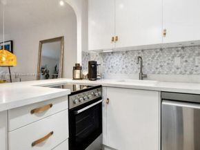 2899 Collins Ave 1638, Miami Beach FL 33140
