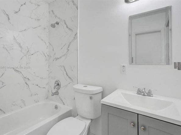 1215 NW 31st Way, Lauderhill FL 33311