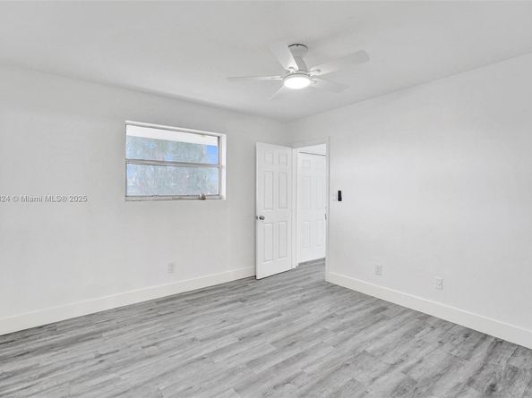 1215 NW 31st Way, Lauderhill FL 33311