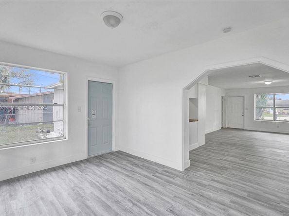 1215 NW 31st Way, Lauderhill FL 33311