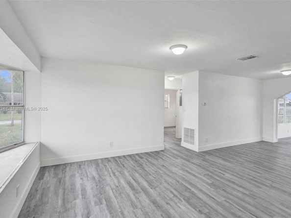 1215 NW 31st Way, Lauderhill FL 33311