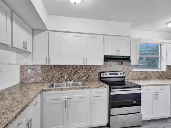 1215 NW 31st Way, Lauderhill FL 33311