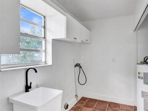 1215 NW 31st Way, Lauderhill FL 33311