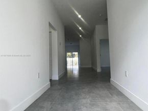 2421 NW 23rd Ln, Fort Lauderdale FL 33311