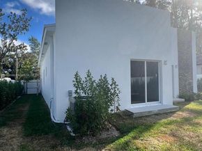 2421 NW 23rd Ln, Fort Lauderdale FL 33311