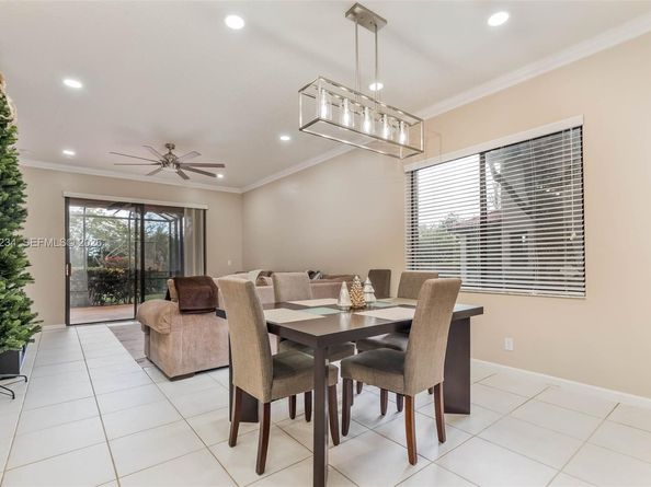 3044 La Mirage Dr, Lauderhill FL 33319