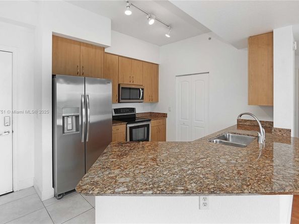 1830 Radius Dr 1119, Hollywood FL 33020