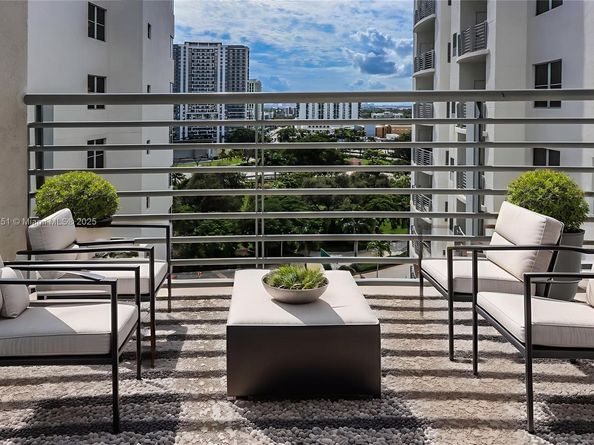 1830 Radius Dr 1119, Hollywood FL 33020