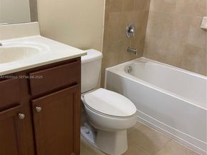 8800 NW 97th Ave 206, Doral FL 33178