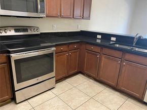 8800 NW 97th Ave 206, Doral FL 33178