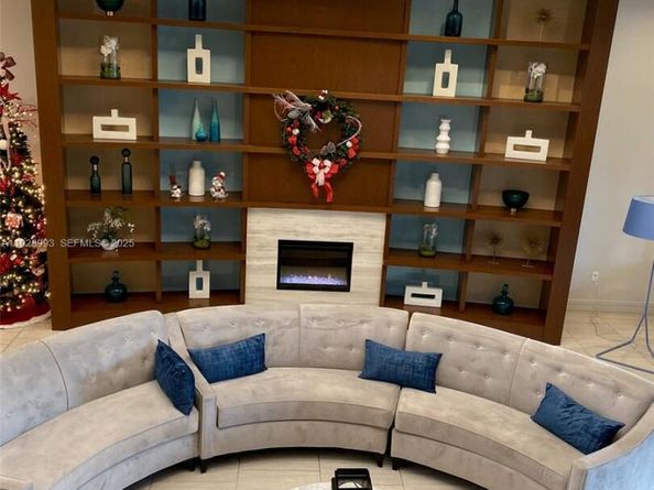 8800 NW 97th Ave 206, Doral FL 33178