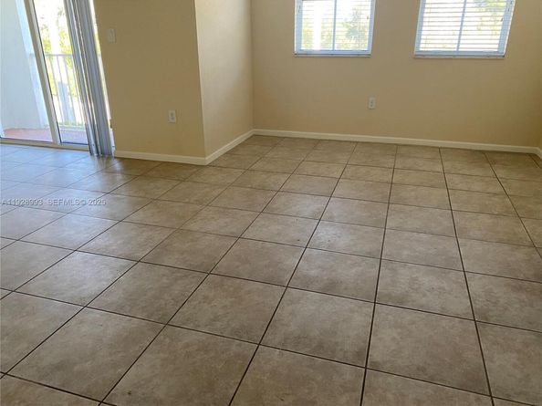 8800 NW 97th Ave 206, Doral FL 33178