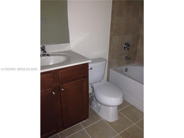 8800 NW 97th Ave 206, Doral FL 33178