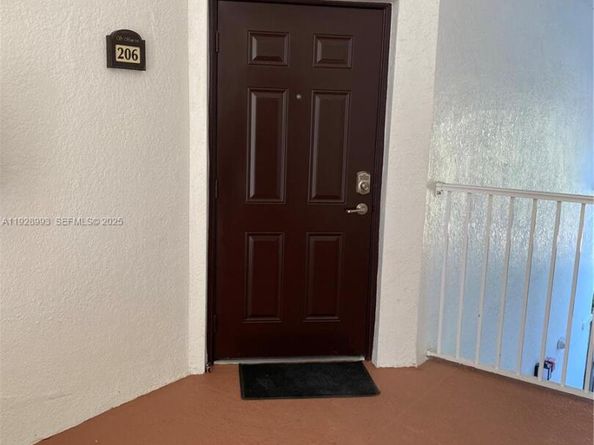 8800 NW 97th Ave 206, Doral FL 33178