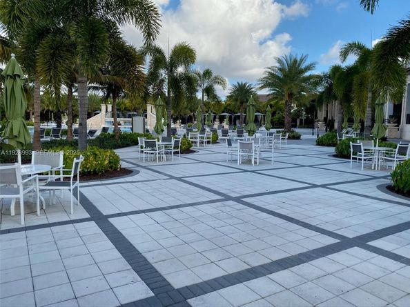 8800 NW 97th Ave 206, Doral FL 33178