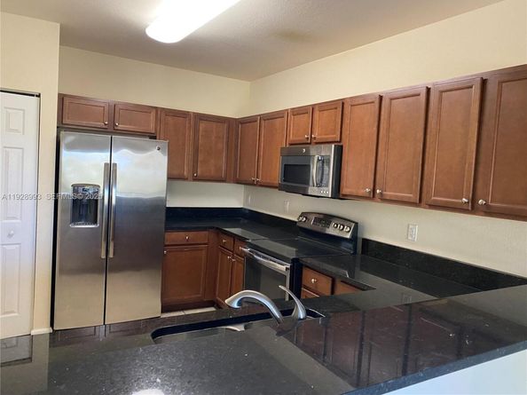 8800 NW 97th Ave 206, Doral FL 33178